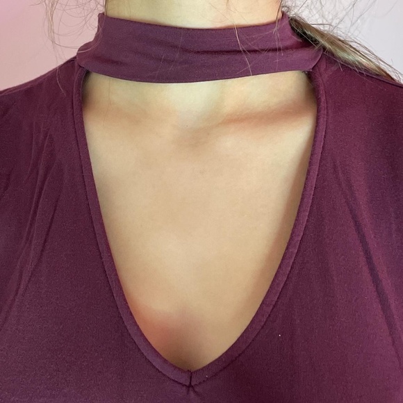 Small Burgundy choker dress from Garage - Picture 4 of 4